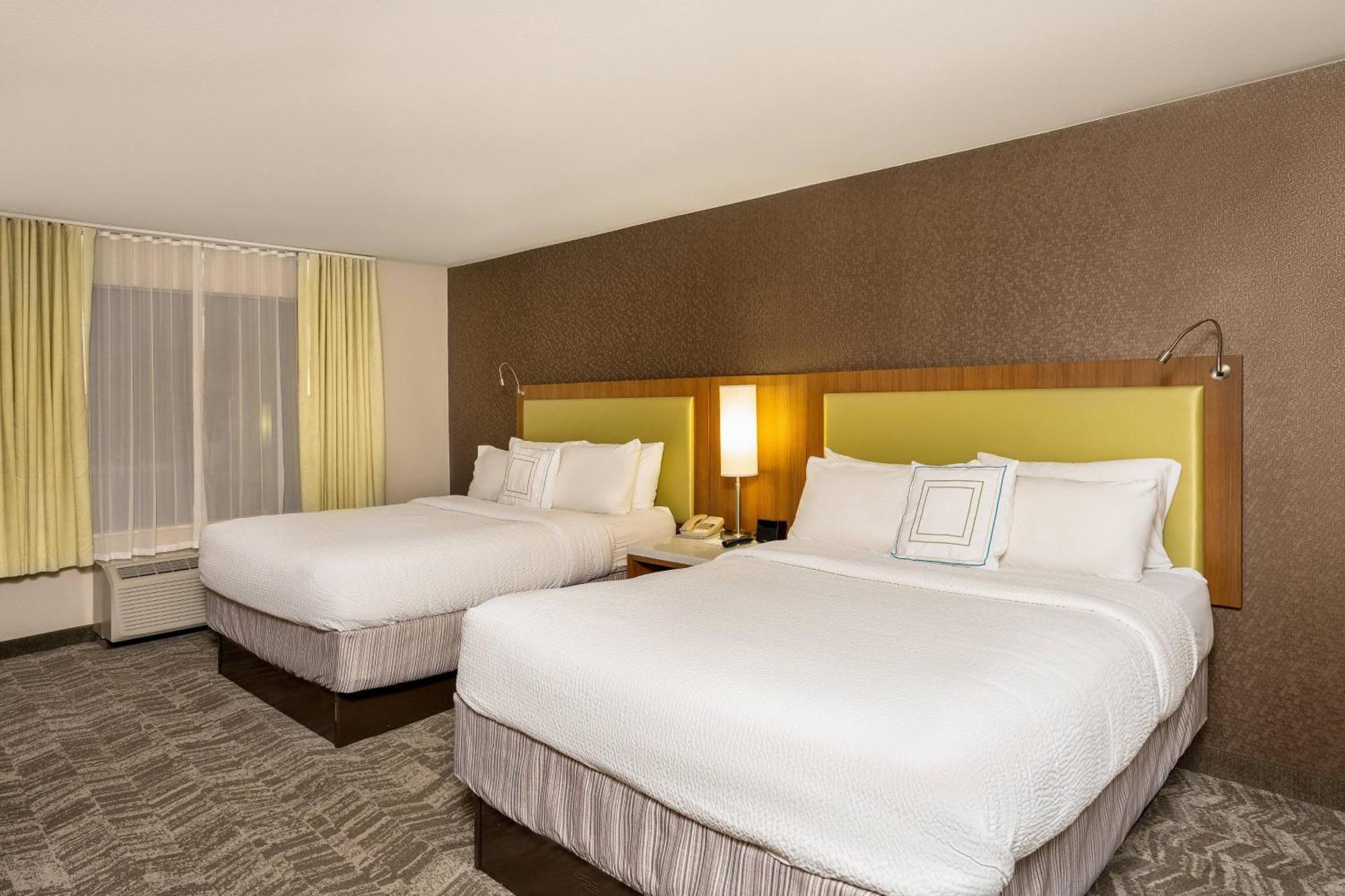 Springhill Suites By Marriott Denton Buitenkant foto